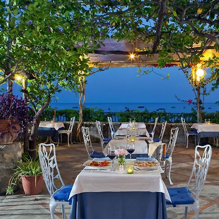 Hotel Vittoria Positano Esterno foto