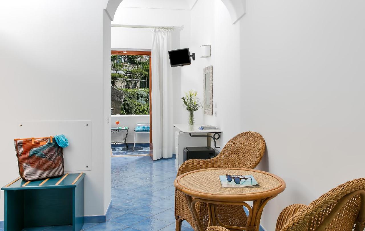 Hotel Vittoria Positano Esterno foto