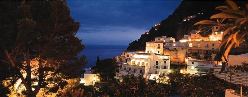 Hotel Vittoria Positano Esterno foto