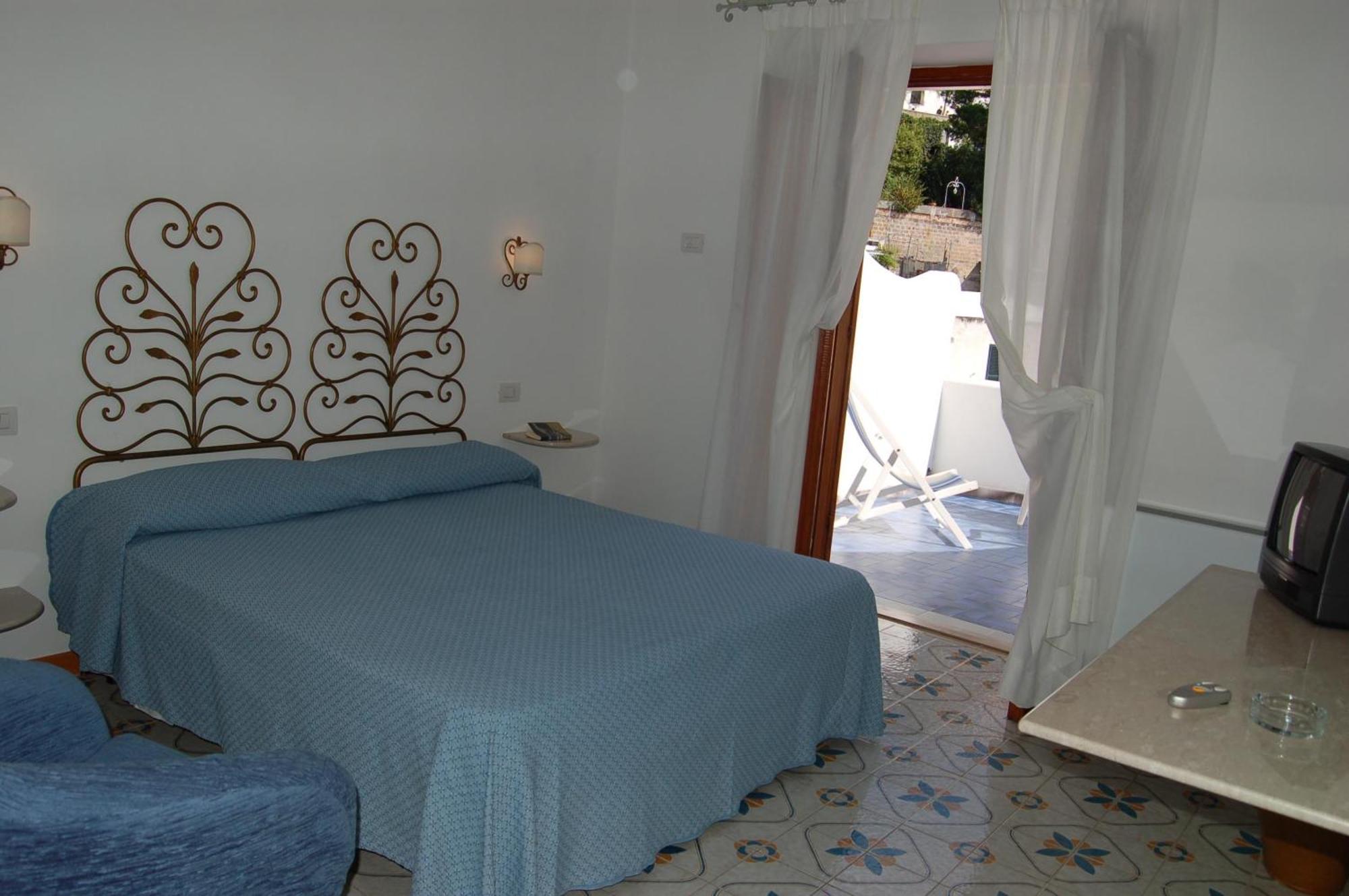 Hotel Vittoria Positano Esterno foto