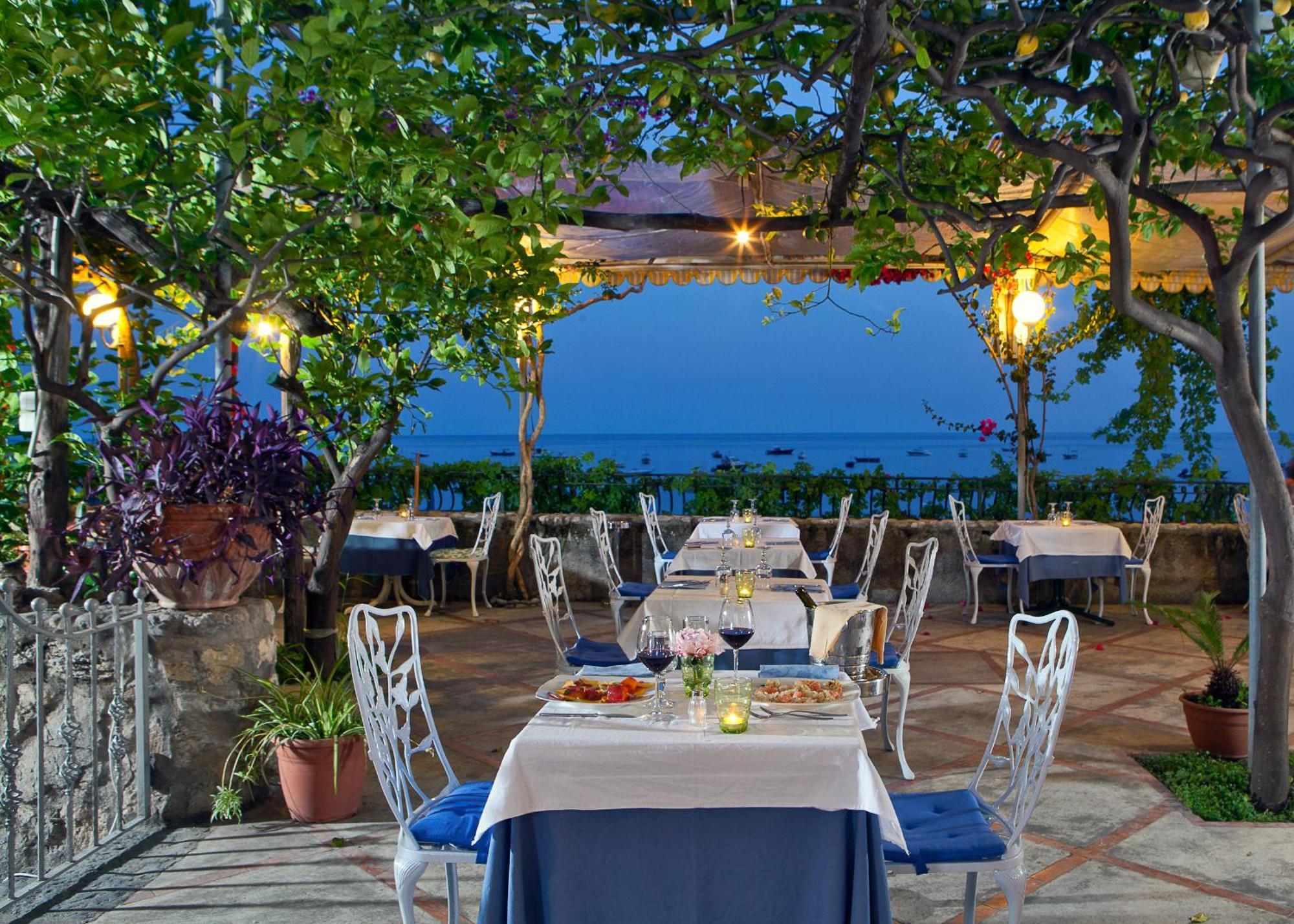 Hotel Vittoria Positano Esterno foto