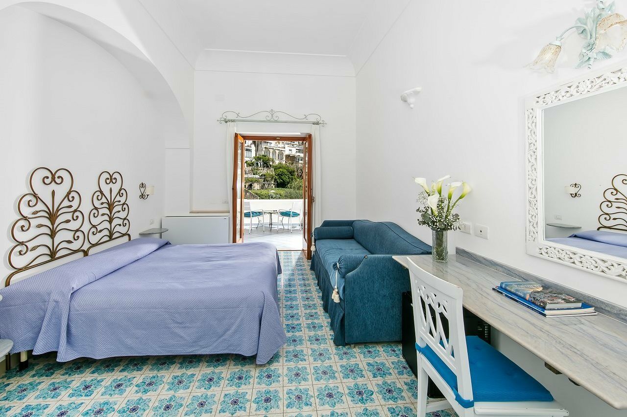 Hotel Vittoria Positano Esterno foto