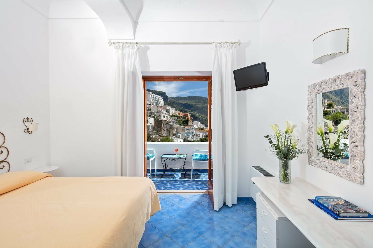 Hotel Vittoria Positano Esterno foto
